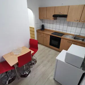  Apartment Ferdimesse 2